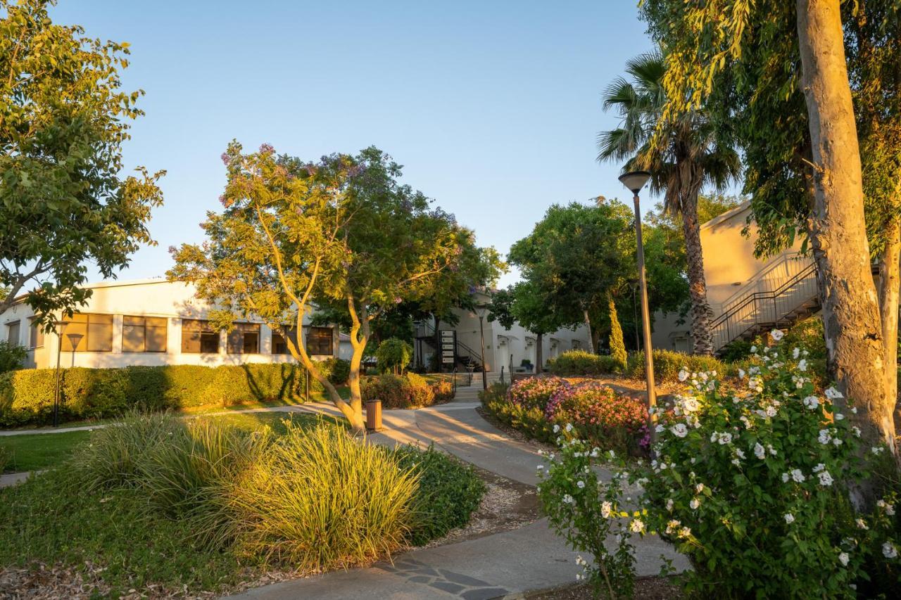 Keshet Yehonatan Country Lodging Buitenkant foto