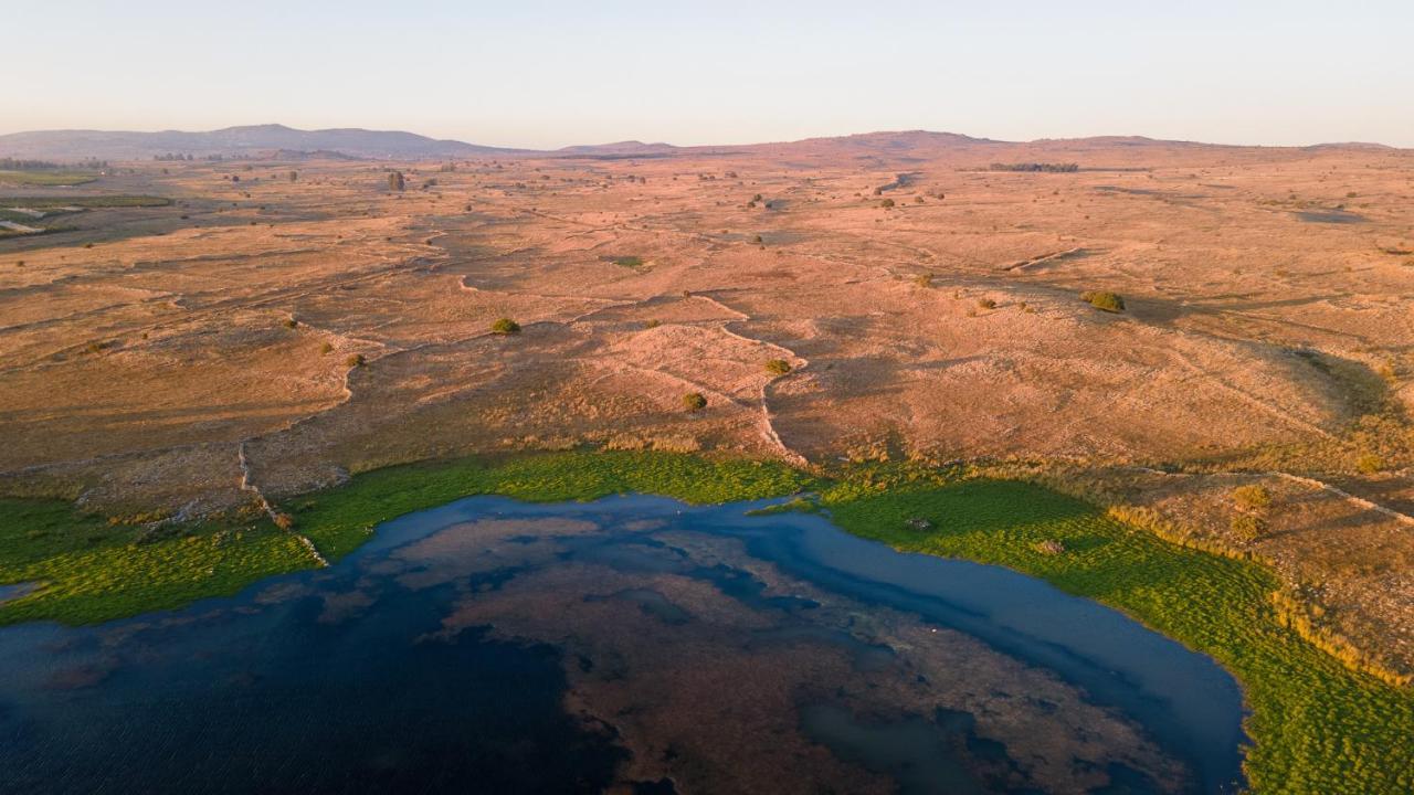 Keshet Yehonatan Country Lodging Buitenkant foto